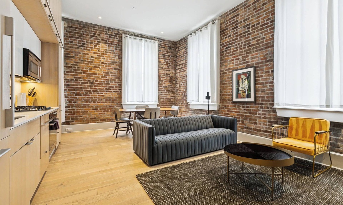 Tulane - Gravier Apartment | 1BR in Historic Schoolhouse | Near CBD and French Quarter