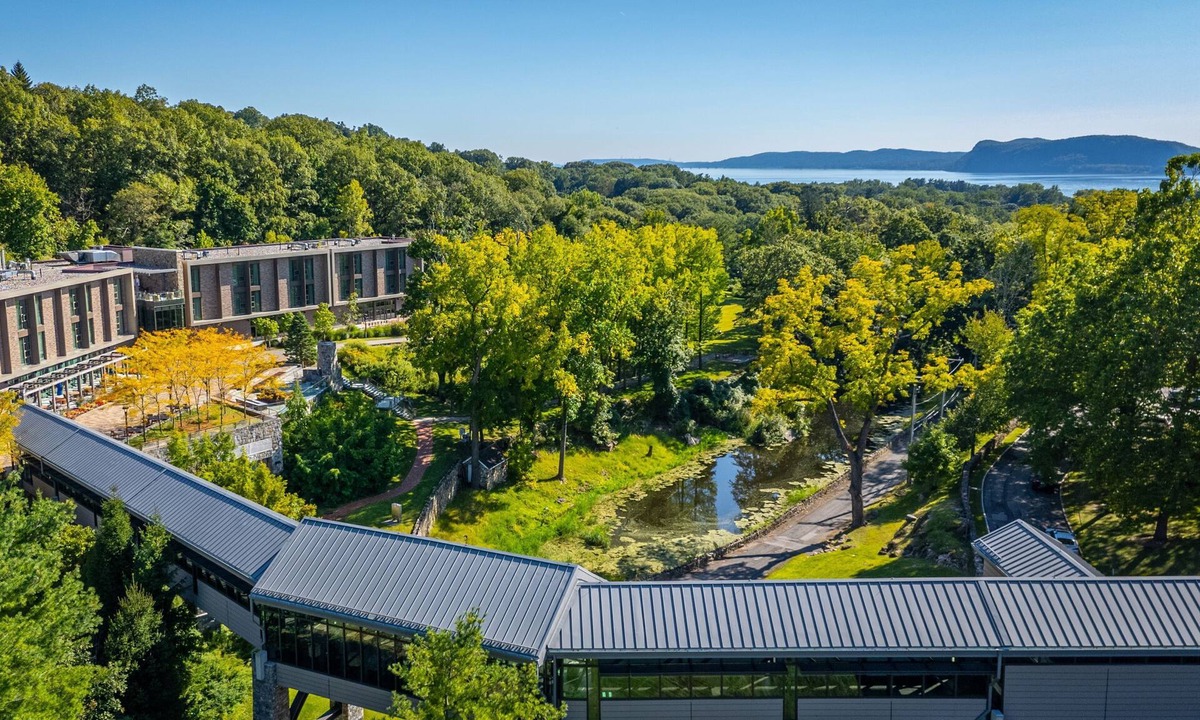 Ossining Apartment | 1BR Queen near NYC | Trails, Biking & Sauna Bliss