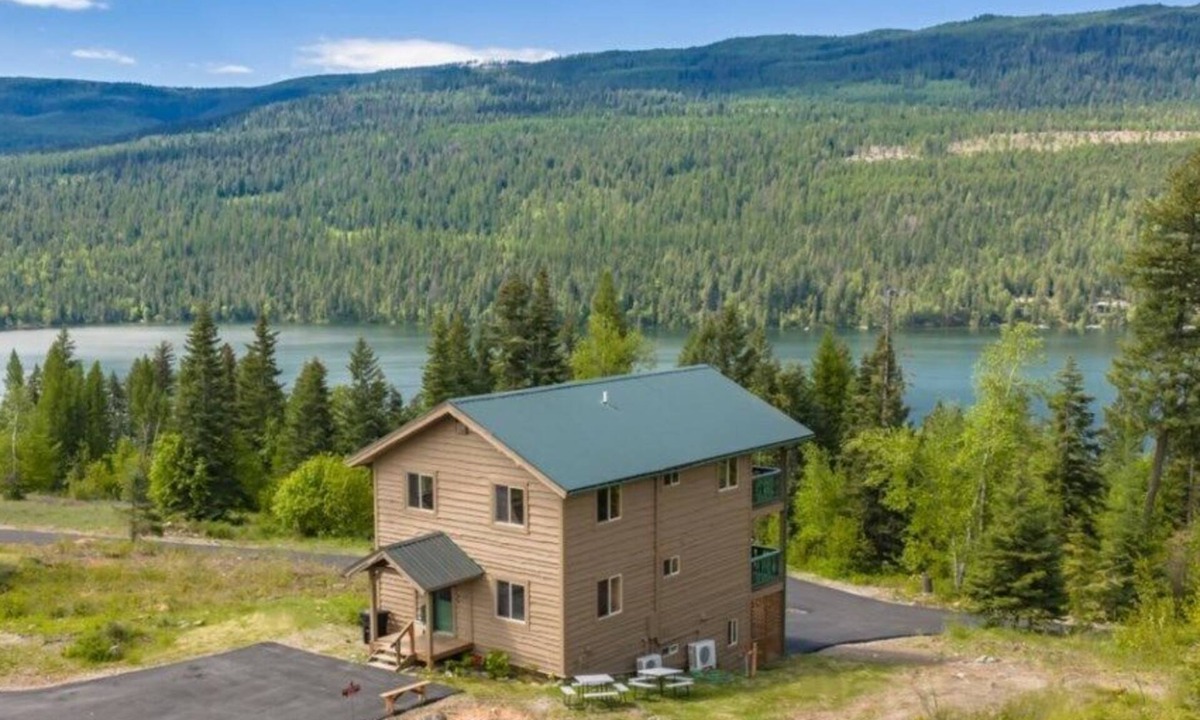 Bigfork House | 3 Bedroom Cabin, Mountain & Lake Views, Glacier