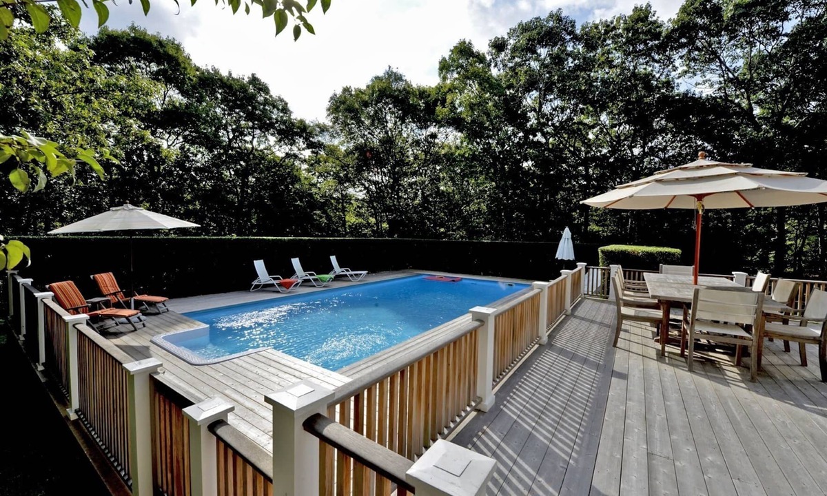 Bridgehampton House | 5 Bedrooms, Heated Pool!