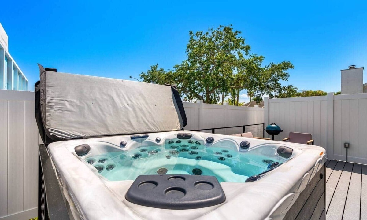 Cocoa Beach House | Across The Beach 4 Units Sleeps 28 Hot Tubs