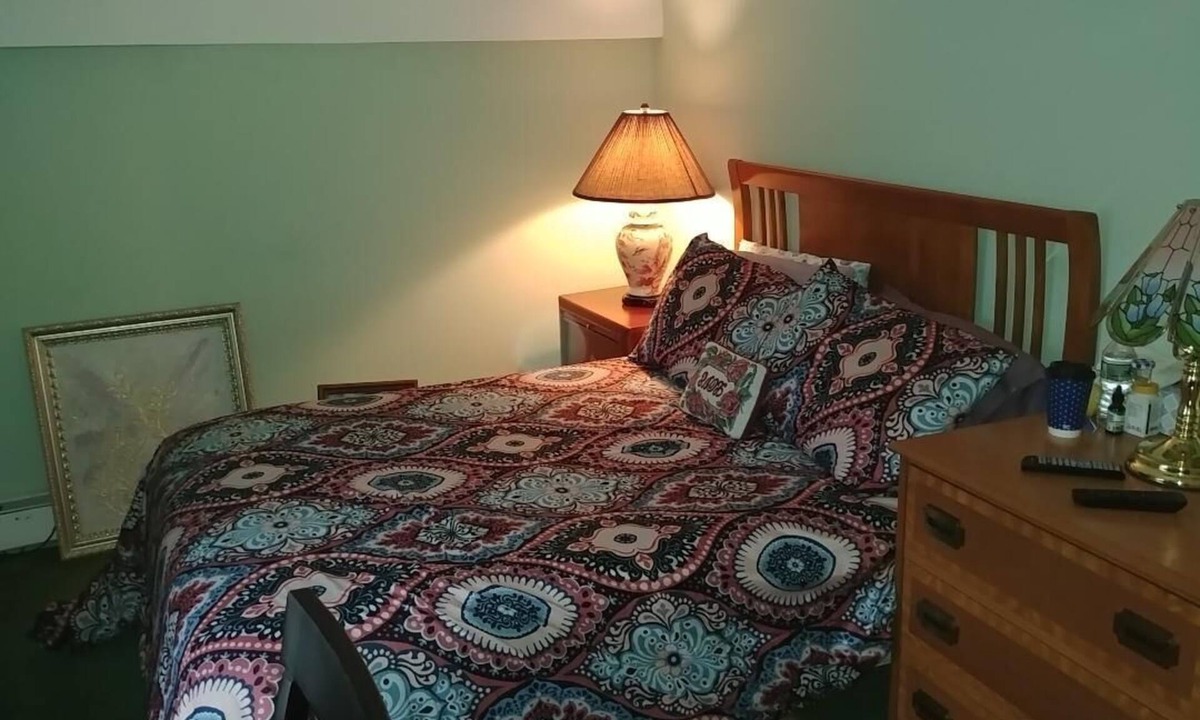 Ossining Bed & Breakfast | Adorable 2-bedroom bed & breakfast in fantastic Ossining location