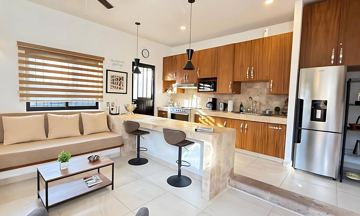 San Antonio Tlayacapan House | Ajijic Modern 1 Bed Guesthouse-Patio-BBQ-Bikes-Gym-Pickleball Court-Golf Cart