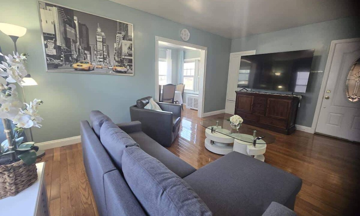 Kearny House | Amazing large 3 BD apartment in NJ Close 15 minutes to Metlife