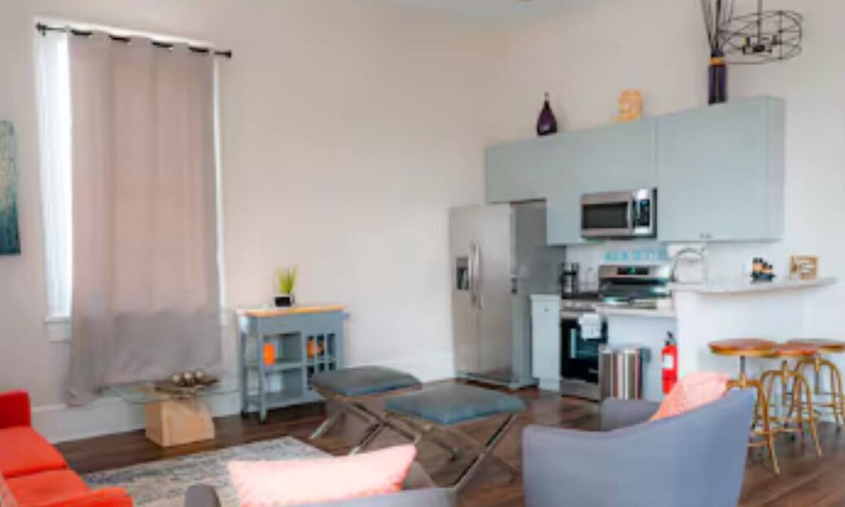 Milan House | "Artistic Oasis on Carondelet Street, New Orleans"