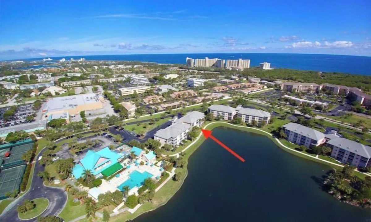 Jupiter Bay Condo | Beach Access Resort Condo with Breath-Taking View