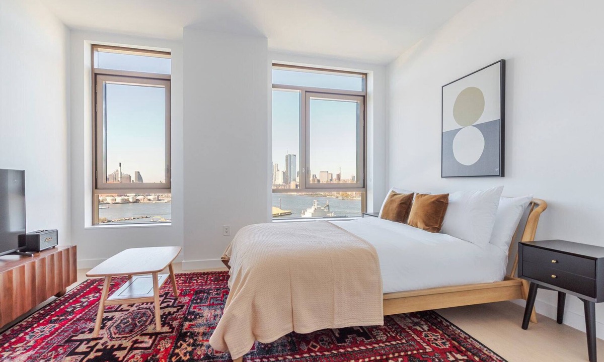 Williamsburg Apartment | Blueground | Southside, doorman, nr Brooklyn Bridge