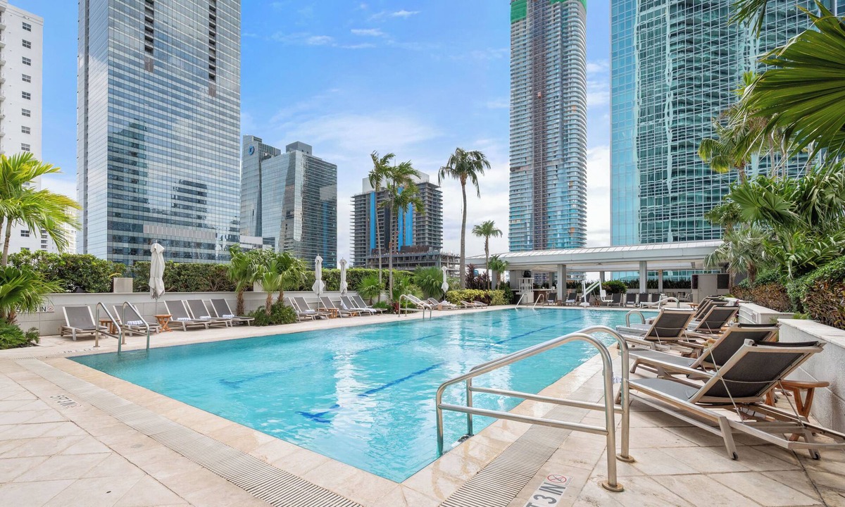 Brickell Apartment | Brickell Arch Apartment City Views & Free Parking by Palermo Home Miami
