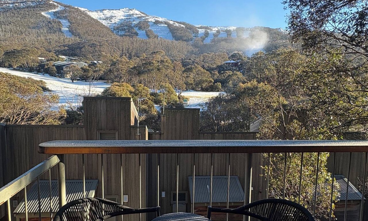 Thredbo Ski Chalet | cabin21 riverside - ski chalet accommodation in Thredbo village