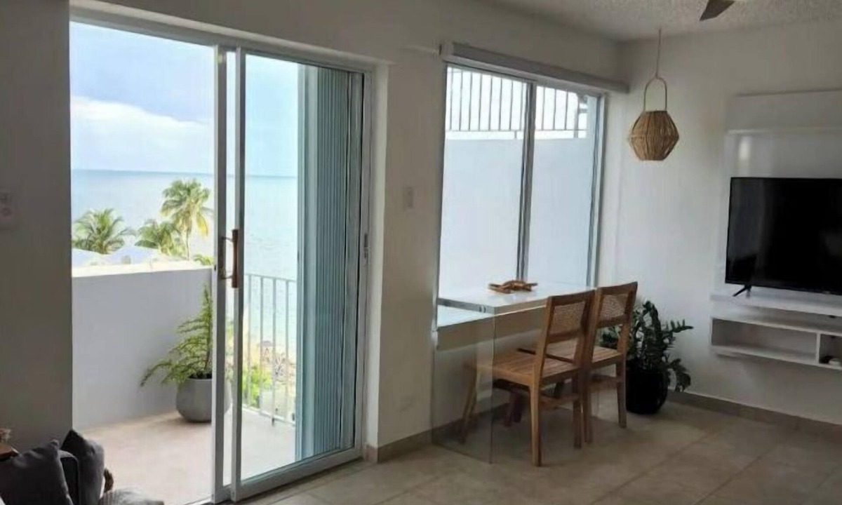 Miradero Apartment | Cabo Rojo PR Beachfront apartment with direct access to the beach