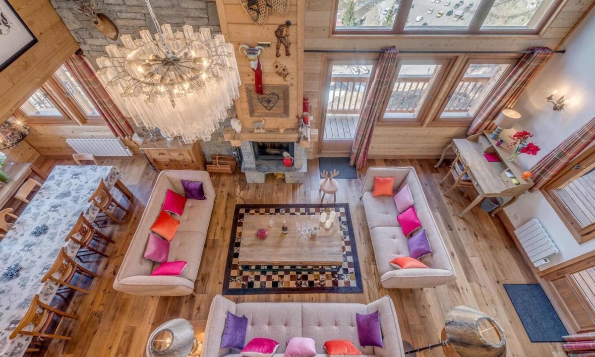 Les Brevieres Ski Chalet | Chalet, view ski slopes, sauna, terrace, balcony, fireplace or stove, tv, ski locker, 180m², Tignes