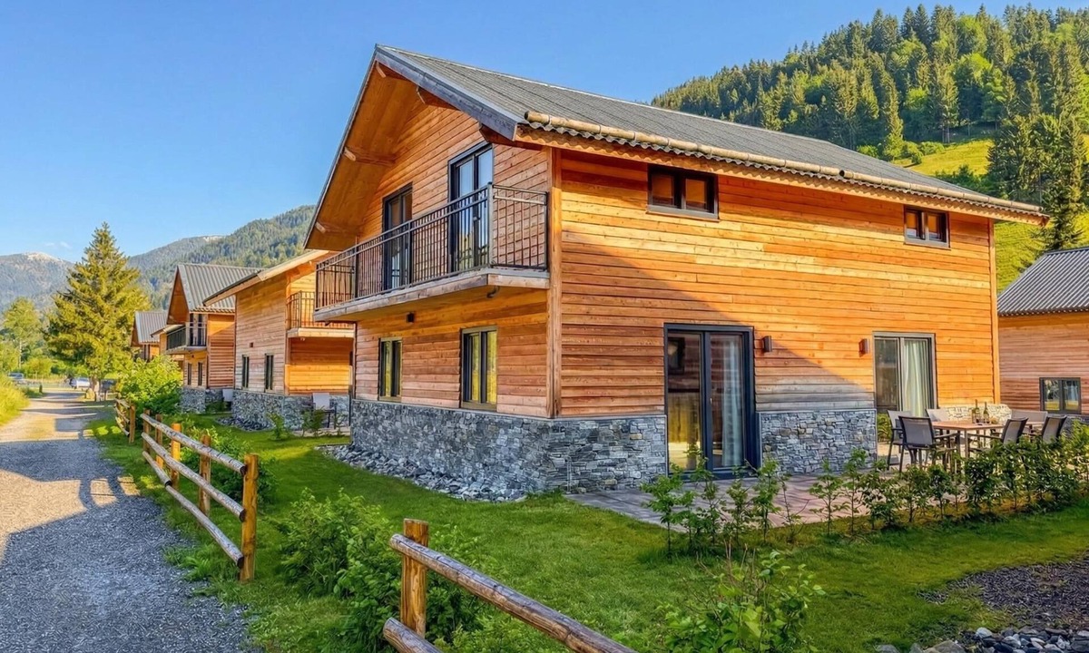 Afritz am See Ski Chalet | Chalet with terrace and sauna on an Alpine lake