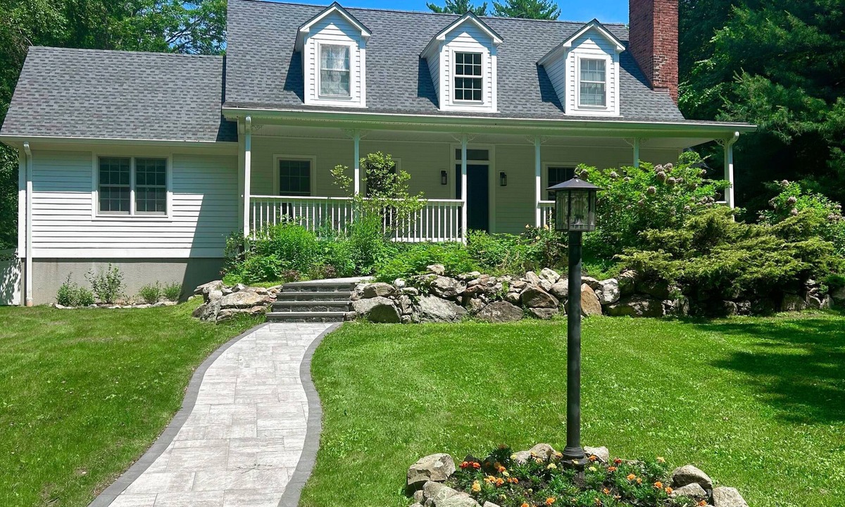 Cold Spring House | Charming Cold Spring escape on 2.75 acres, wet sauna/steam shower, projector