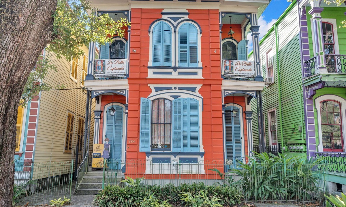 Esplanade Ridge Bed & Breakfast | Charming Esplanade suite with private balcony. 20-min walk to French Quarter.