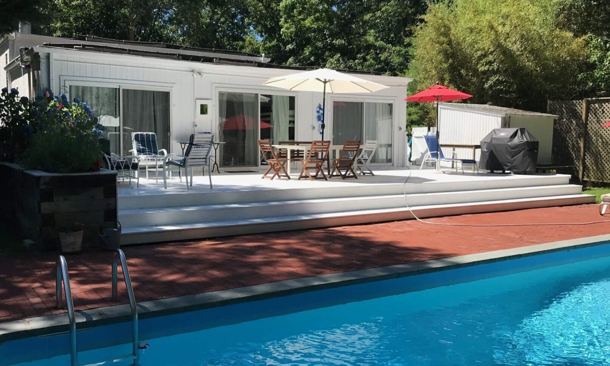 Clearwater Beach House | Charming Home in East Hampton, Near Clearwater Beach w/Private Pool