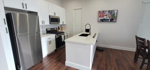Faubourg Lafayette House | Charming Home near Superdome and French Qtr - less than 10 min