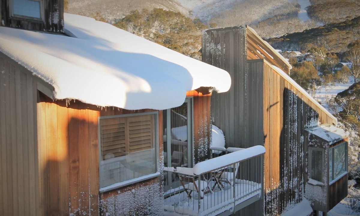 Thredbo Cabin | CHILL-OUT - Thredbo Village - moments to the mountain. Winter and summer!