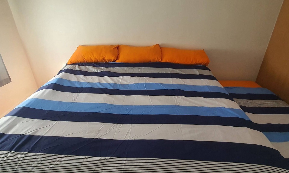 McKinnon Apartment | Comfy short term home in walking distance Melbourne South East Ormond Station