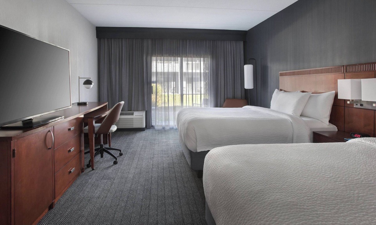Poughkeepsie Hotel | Courtyard by Marriott Poughkeepsie