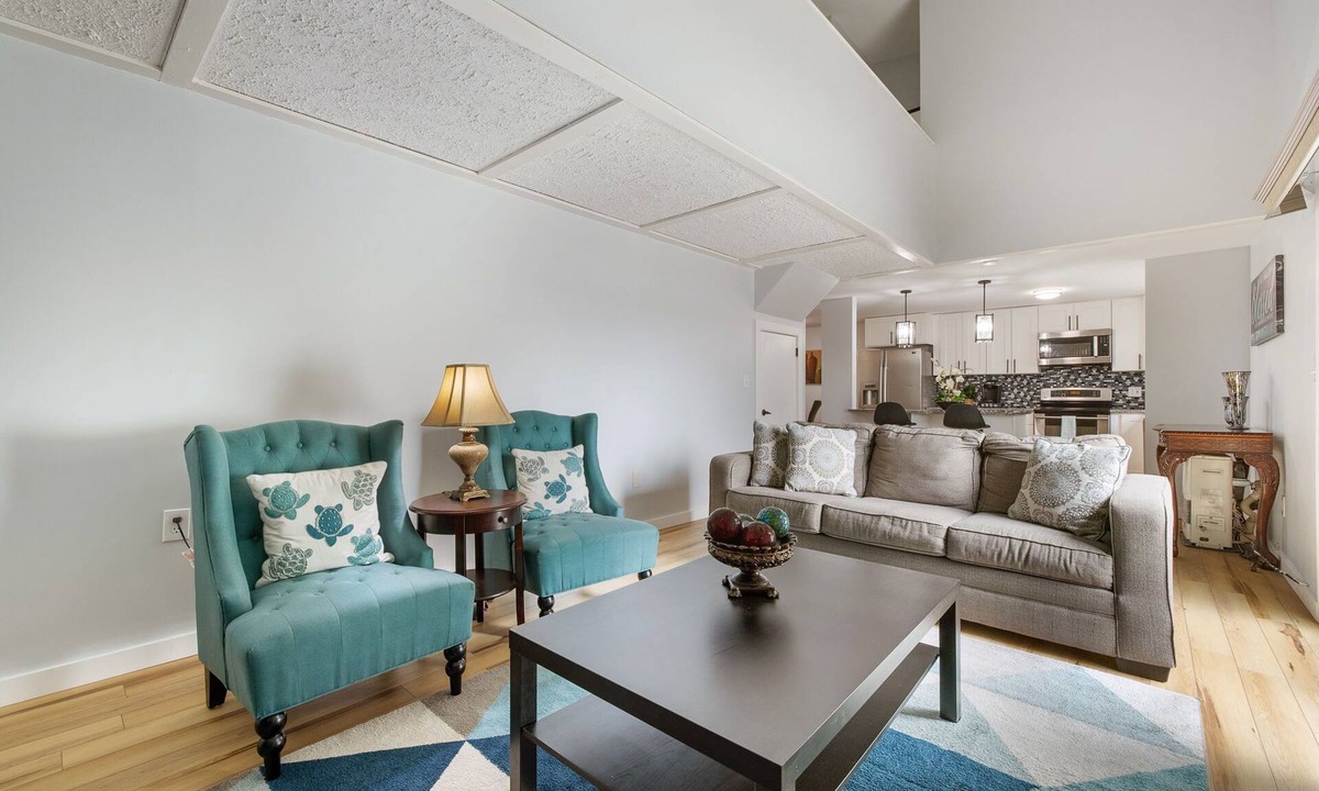 Middletown House | Cozy newly remodeled home close to major amenities in Connecticut a