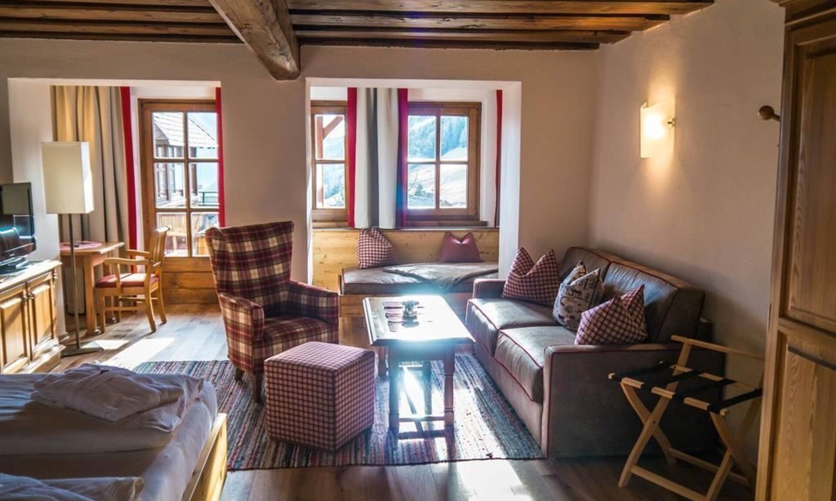 Bad Kleinkirchheim Hotel | Dorfblick Junior Suite - Biobauernhof-hotel-gasthof Hinteregger