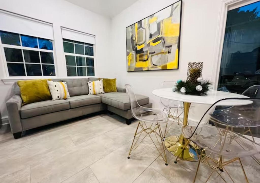 Navarre House | Fab lil home Central to all NOLA/near City Park