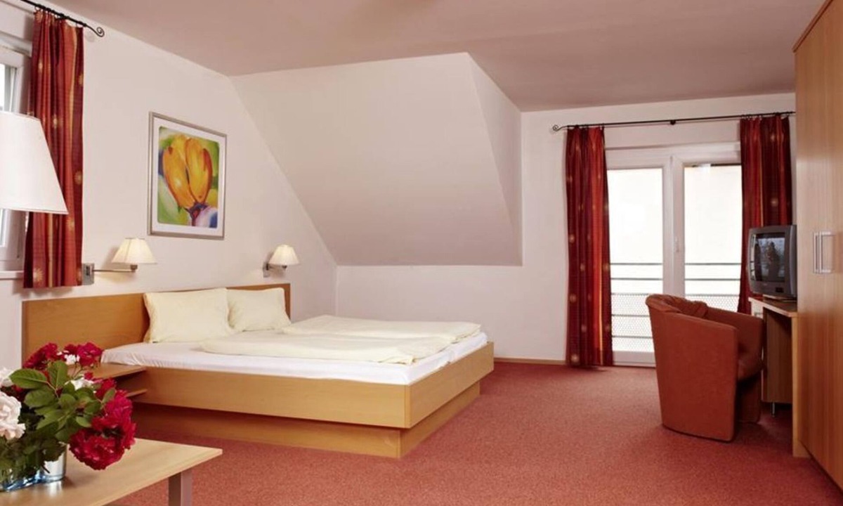 Doebriach House | Family room "Großglockner Superior" - Hotel zur Post 3*Superior - Yours