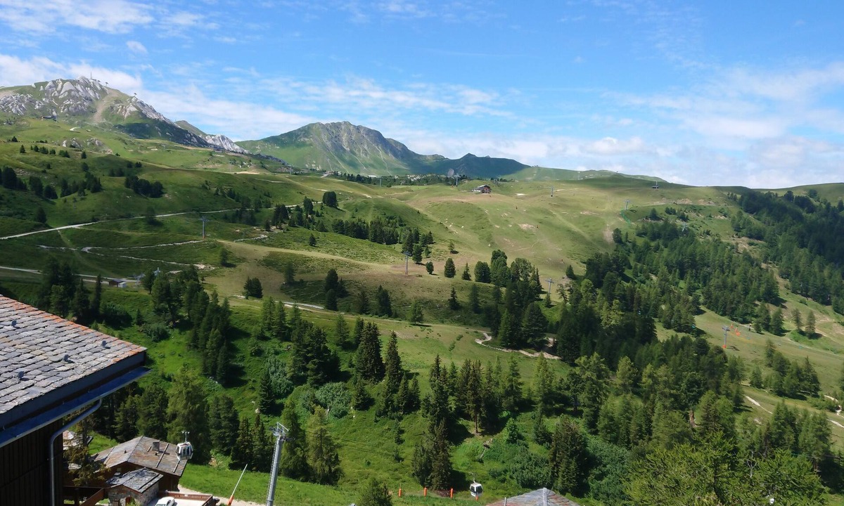 Belle Plagne Apartment | Fantastic summer alpine apartment, 2,5 minutes walk to village - sleeps 8