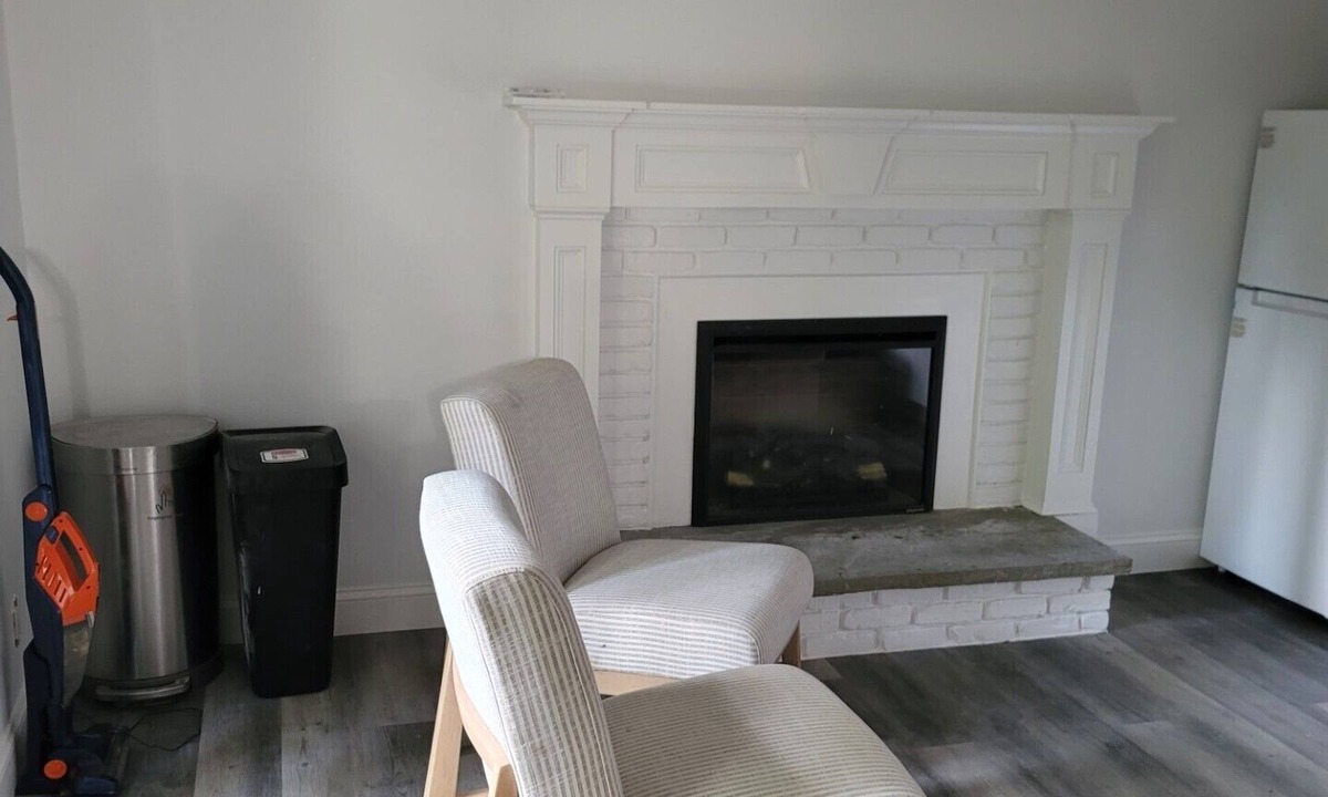 North Stamford Apartment | Fully Furnished in-law suite. Patio, Yard. Washer drier all private.Per friendly
