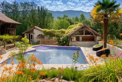 Murs-et-Gelignieux Apartment | Gîte de l'éléphant