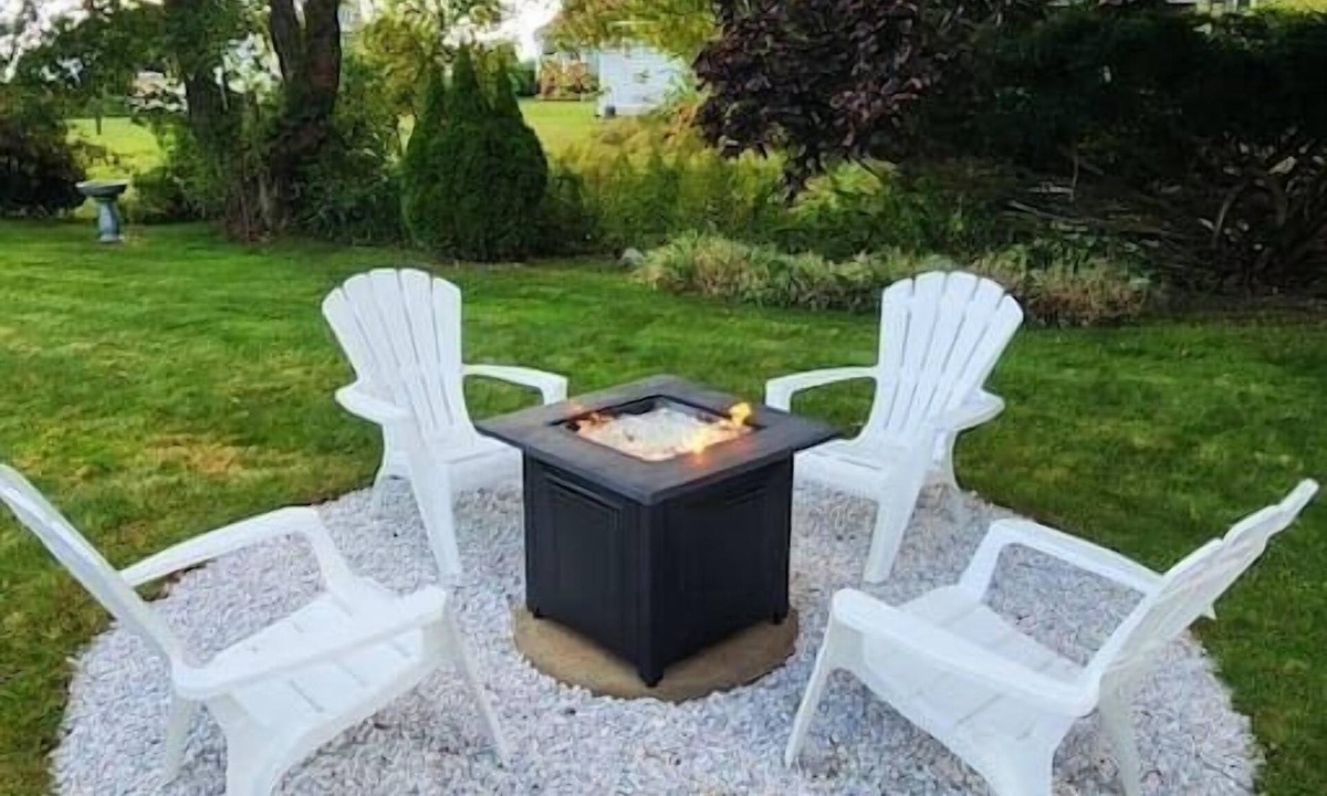 Old Saybrook House | Great Hammcock Getaway, cozy home, hot tub, fire pit, beaches nearby.