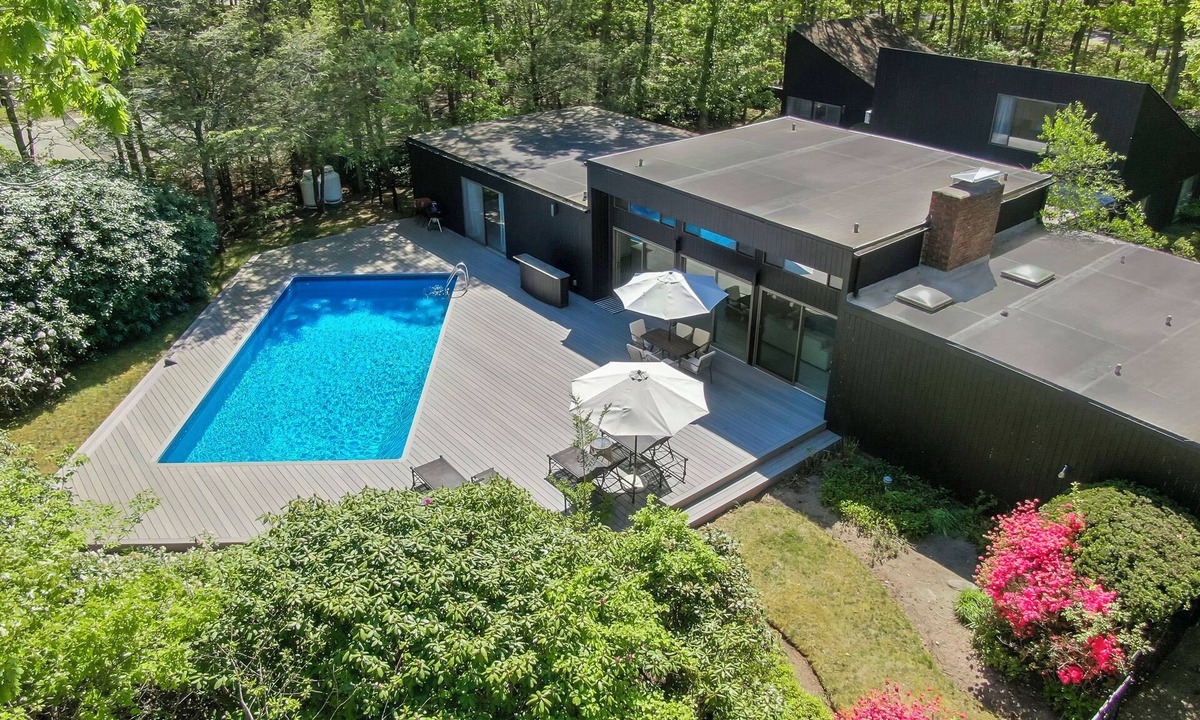 Westhampton House | Hamptons Haven - Tennis, Pool & Stargazing Nights