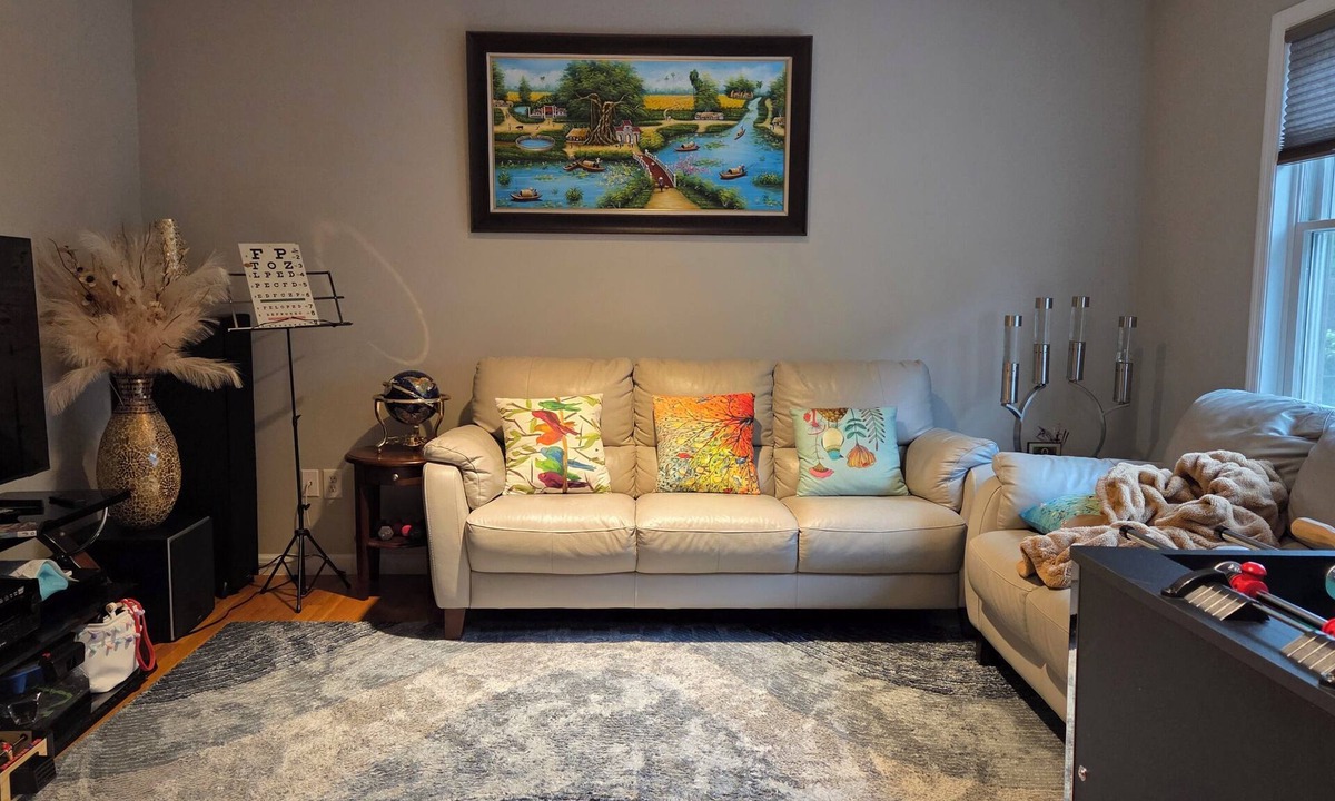White Plains House | Highly secured centrally located property in White Plains suburbs