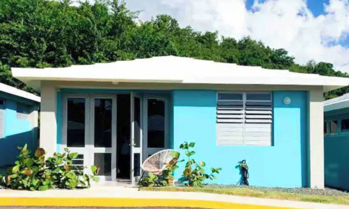 Pedernales Villa | LaLolitaVilla - Steps away from Playa Buye!