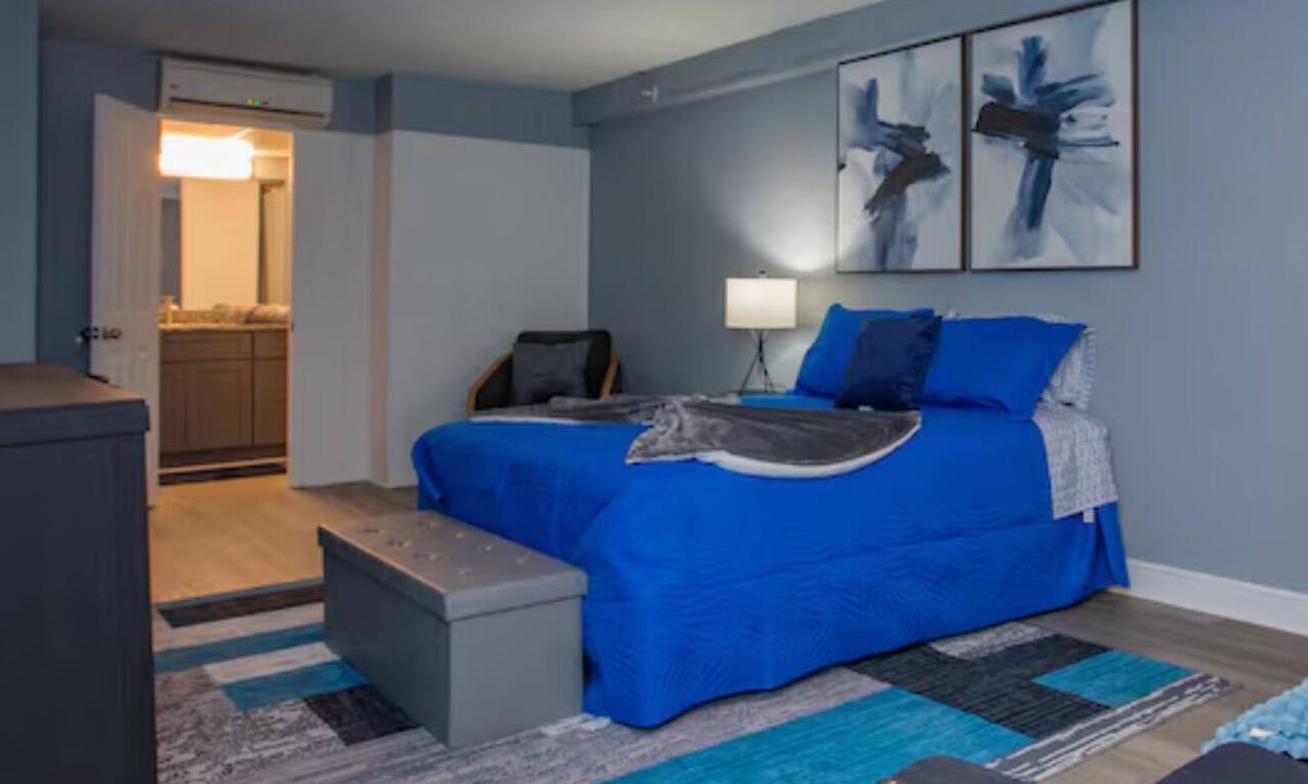 Sheffield Park Apartment | Lux Mins To "Atrium & Novant" Uptown Char Airport