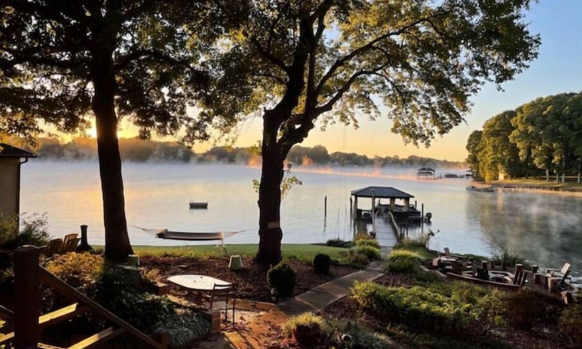 Terrell House | Luxurious Lake Norman Lakehouse w/Boat Dock & Ramp