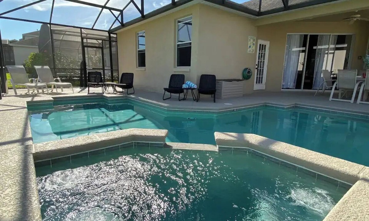 Calabay Parc House | Luxury 6-Bedroom Home with Pool & Spa Near Disney Orlando!