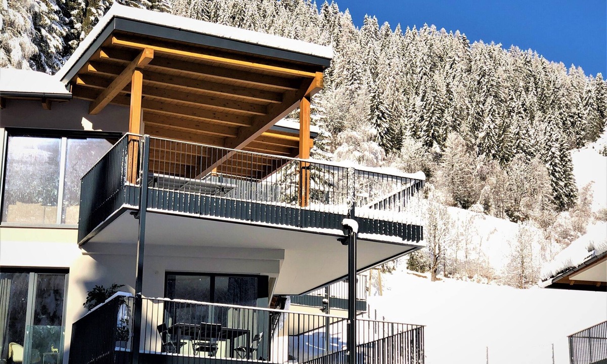 Reichenau Apartment | Luxury Apartment With Stunning Mountain View