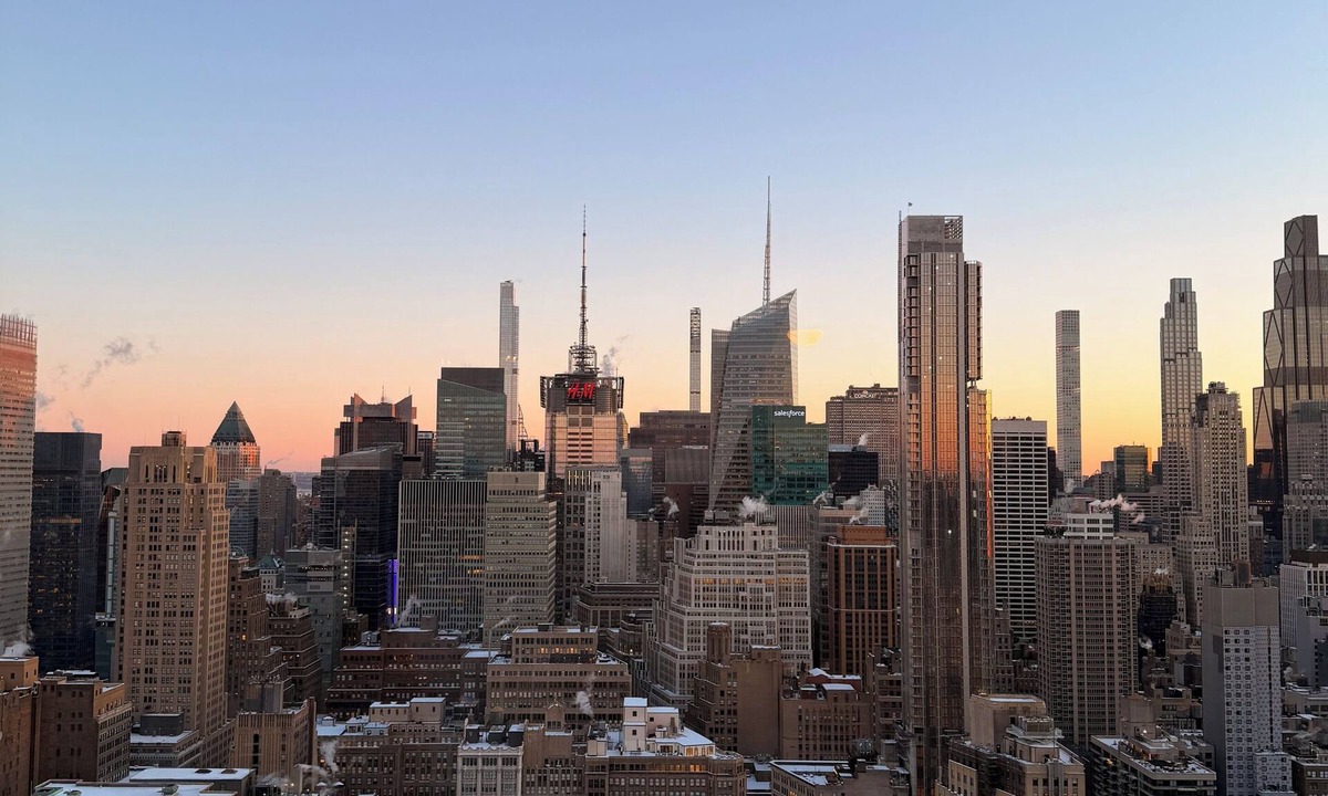 Midtown Apartment | Luxury High Rise Apt - Unbeatable skyline view
