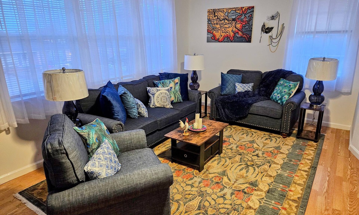 Arabi Apartment | MARCH MADNESS DISCOUNTS! Email for info! LGBTQ Owned! Minutes from the Quarter!