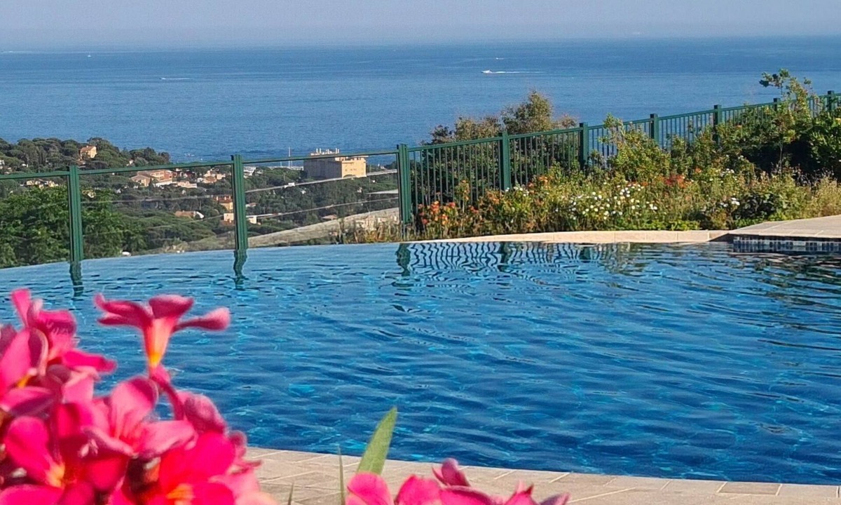 Les Issambres House | Mazet provençal with sea view, 3P air-conditioned, WiFi, terrace, garden, swimming pool