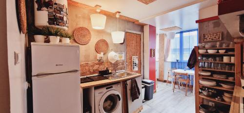 Sao Joao de Deus Hostel | Mini Hostel in Lisbon