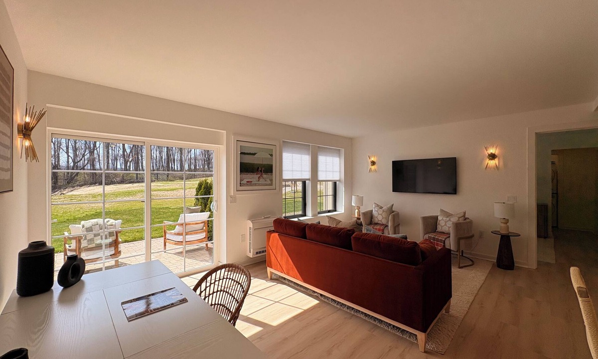 Greenwich Apartment | Modern 1-bedroom apartment in Greenwich with Patio and State-of-the-Art Gym