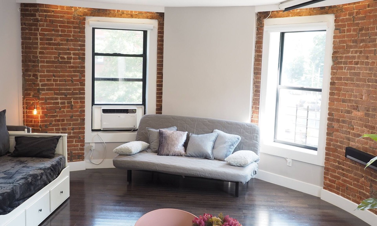 Manhattan Valley Apartment | Modern Large 2BR Apartment in front of Central Park, rare find