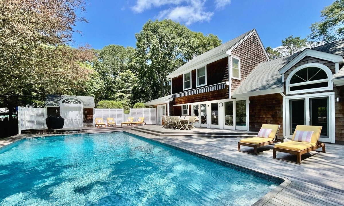 Bridgehampton House | Near beaches, restaurants, BH & SH village. Heated pool. Discounts for 4+ weeks.