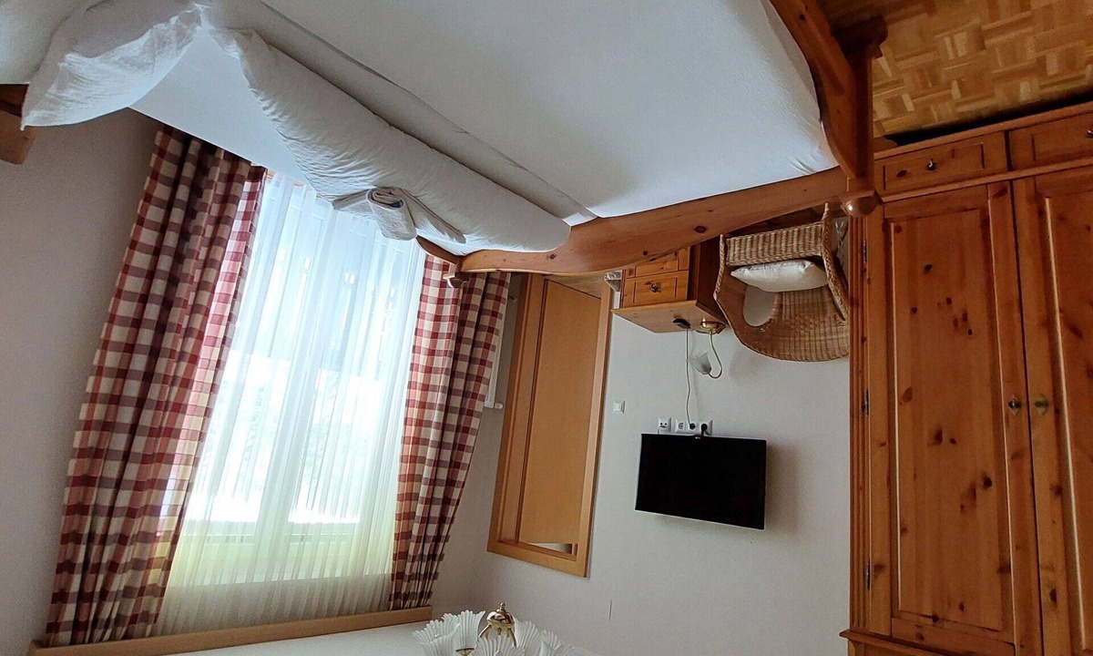 Augsdorf Apartment | Nice apartment for 6 guests with WIFI, TV and balcony