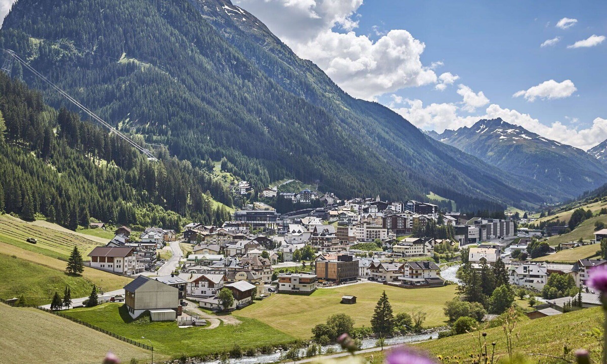 Ischgl Apartment | Nice apartment for 4 people with WIFI, TV, balcony and pets allowed