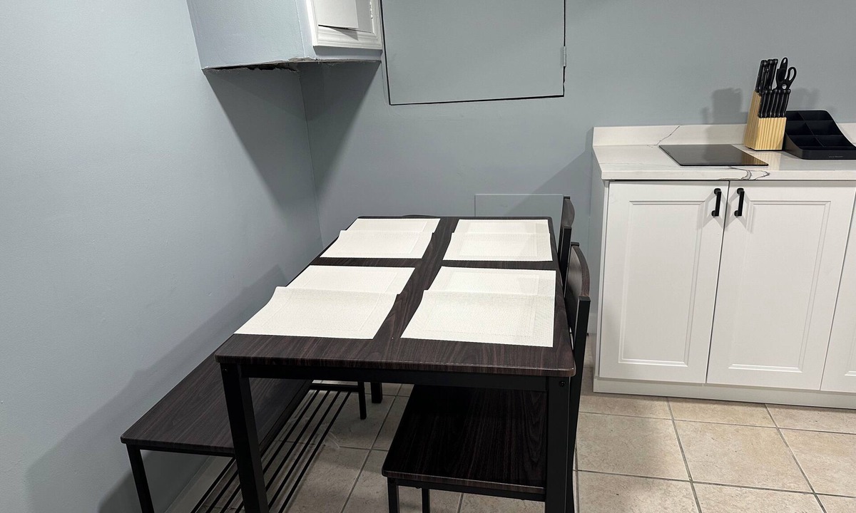 West New York Apartment | NYC Skyline Views | Sleeps 8 | 20 Min to City