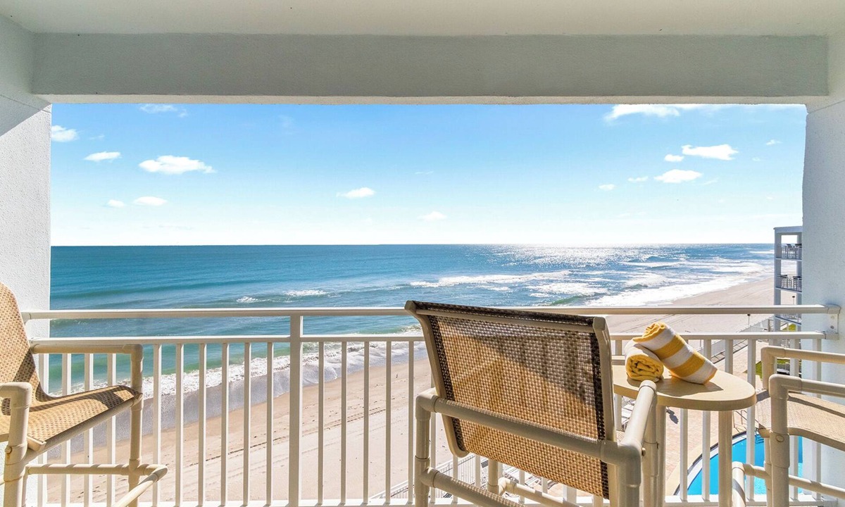 Satellite Beach Condo | Paradise Beach Club - Oceanfront and Penthouse Deluxe Condos with Heated Pool