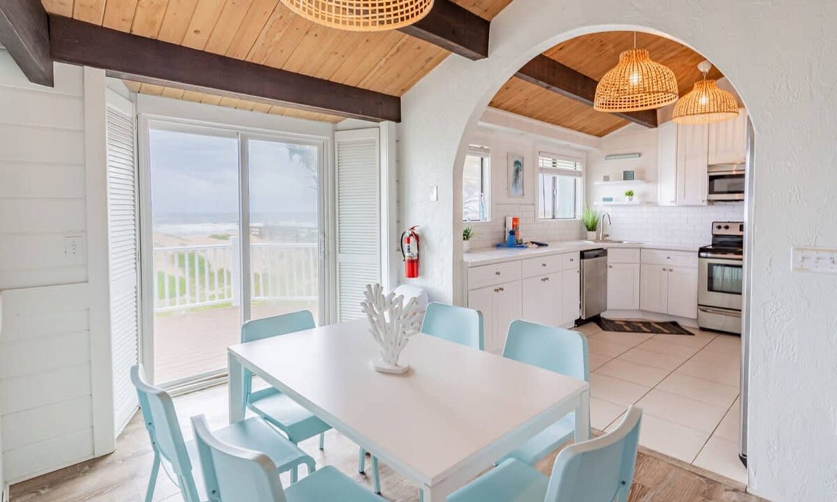Marineland Acres House | Pelican Beach Private Ocean Front Beach House- Sleeps 10 Bring Your Surf Boards